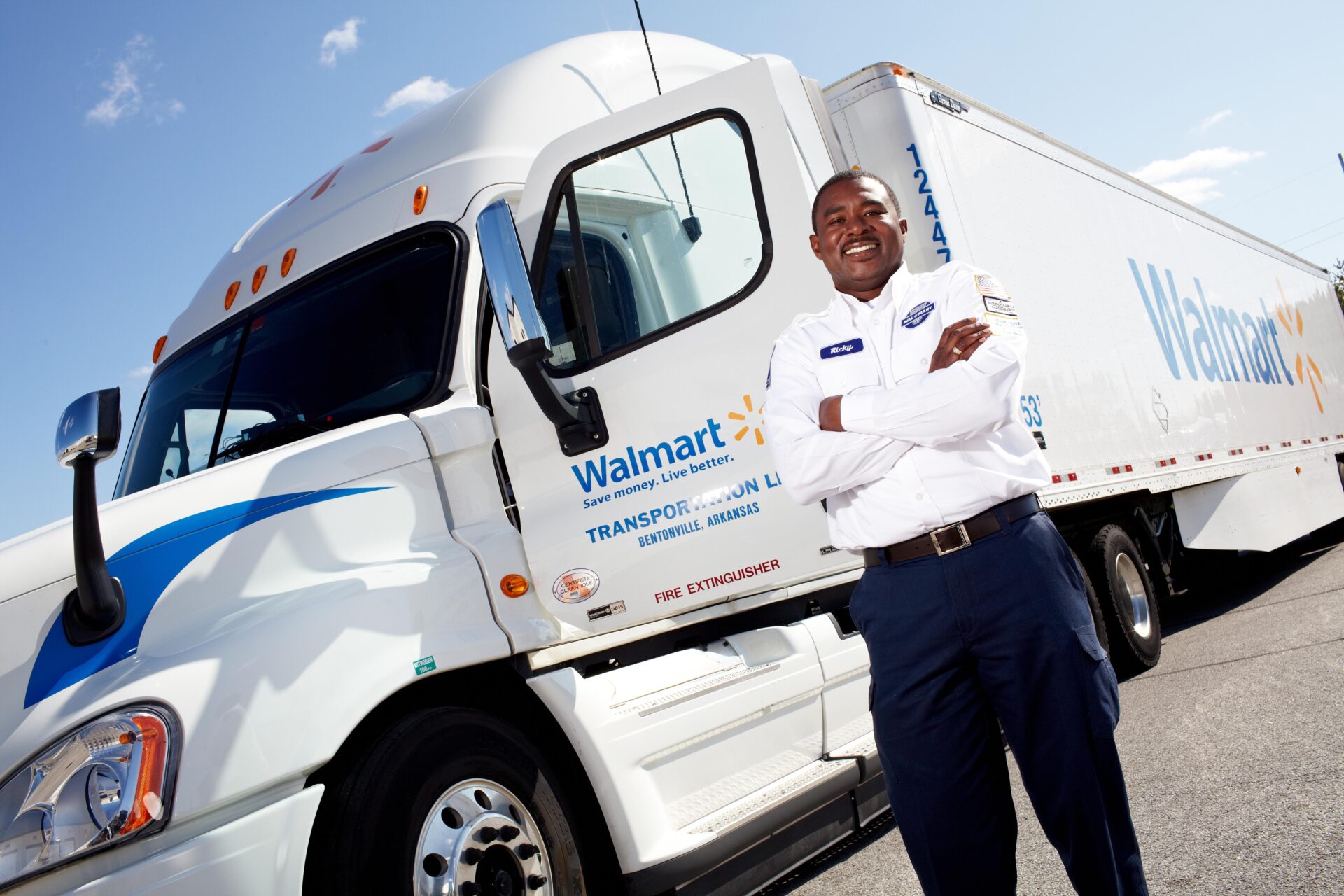 Rev Up Your Career: Discover the Competitive Salaries Offered to Walmart Truck Drivers
